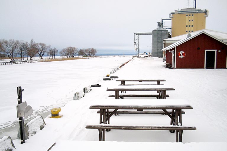 [ Mariestad - ved havnen ]