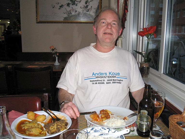 [ HP på kinesisk restaurant i Trollhättan ]