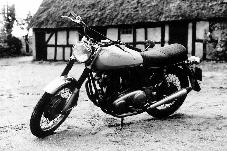 [ 750 ccm Norton Commando ]