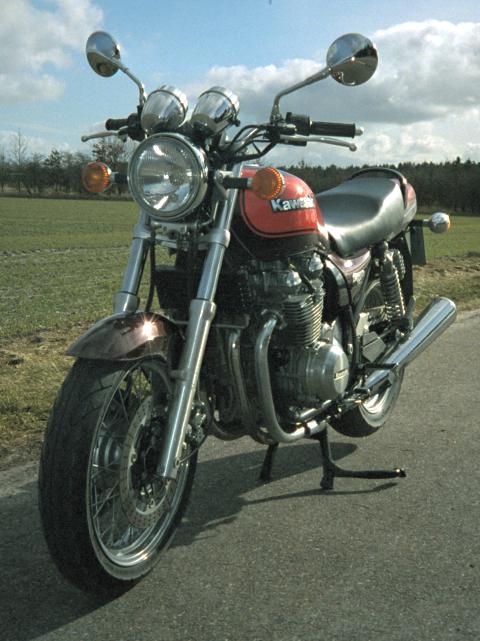 [ Kawasaki Zephyr 750 ]