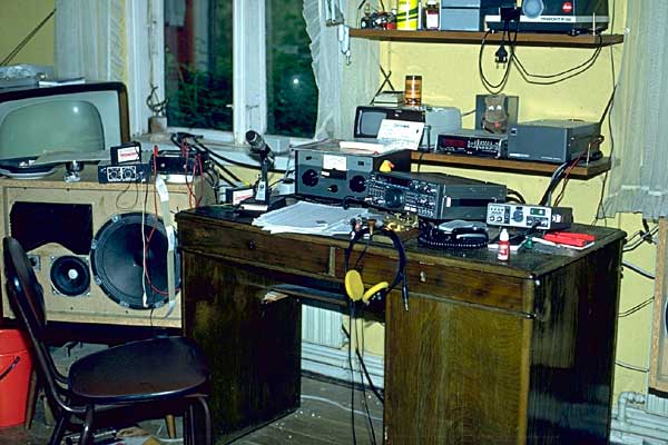 [ Radioamatør ]